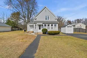 543 Lafleur Dr, Chicopee, MA 01013 - Photo 1