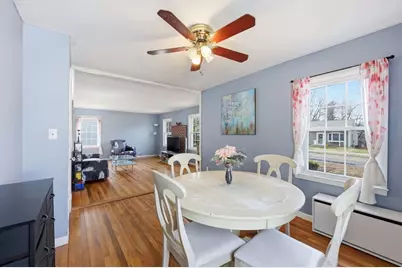 20 Hillside Ave, South Hadley, MA 01075 - Photo 7