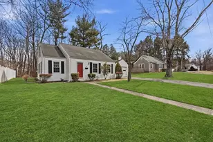 20 Hillside Ave, South Hadley, MA 01075 - Photo 1