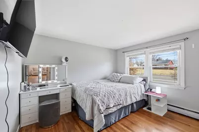 596 Newton St, South Hadley, MA 01075 - Photo 15