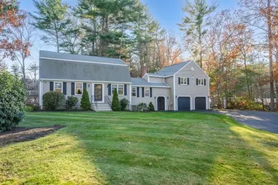 31 Hillcrest Dr, Pembroke, MA 02359 - Photo 1