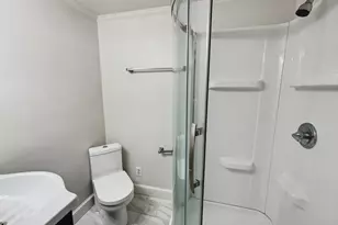 312 Linden St, Wellesley, MA 02481 - Photo 9