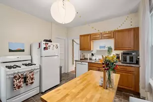 617 E 8th St, Boston, MA 02127 - Photo 5