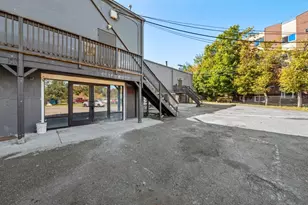 32 Hamilton St, Saugus, MA 01906 - Photo 1