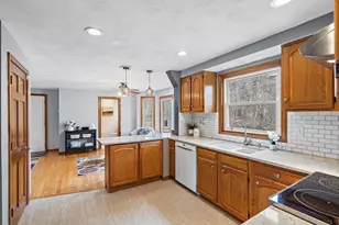 39 Heritage Way, Taunton, MA 02780 - Photo 5