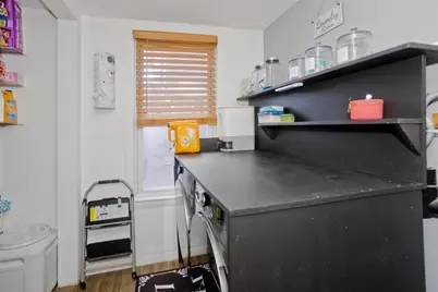 15 Florida St, Springfield, MA 01109 - Photo 13