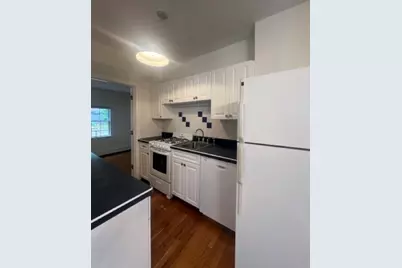 5 Chester St #1R, Cambridge, MA 02140 - Photo 3