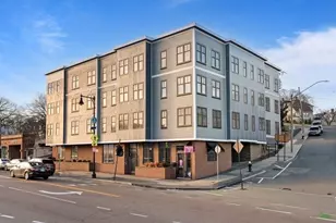 1721 Centre St, Boston, MA 02132 - Photo 29