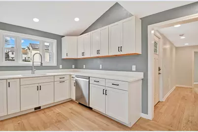 43 1/2 6th Avenue, Haverhill, MA 01830 - Photo 3