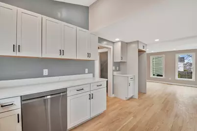 43 1/2 6th Avenue, Haverhill, MA 01830 - Photo 3