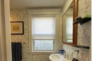 1672 Beacon St, Brookline, MA 02446 - Photo 3