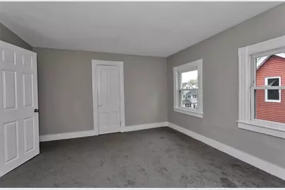 78 Whittier St, Springfield, MA 01108 - Photo 9