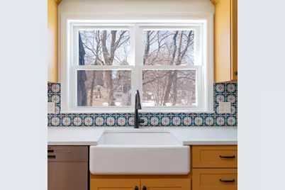 64 Longfellow Rd, Reading, MA 01867 - Photo 3