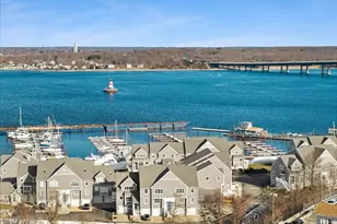 700 Shore Dr, Fall River, MA 02721 - Photo 3