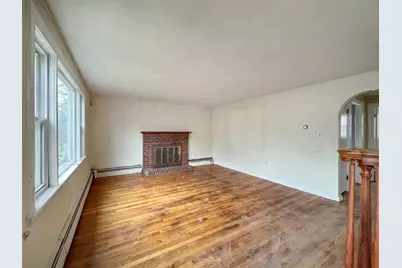 10 Goff St, Boston, MA 02136 - Photo 5