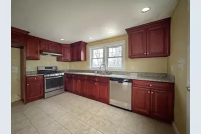 10 Goff St, Boston, MA 02136 - Photo 11