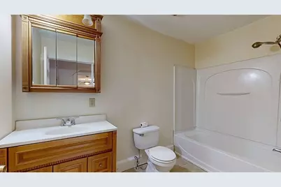 8 Crown Street, Worcester, MA 01609 - Photo 23