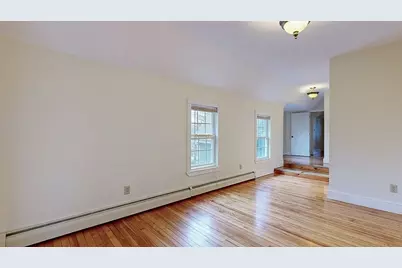 8 Crown Street, Worcester, MA 01609 - Photo 13