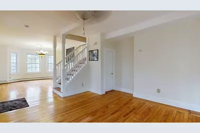 8 Crown Street, Worcester, MA 01609 - Photo 21