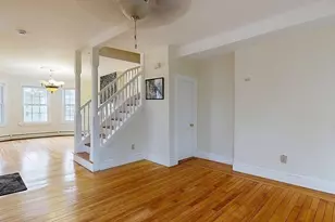 8 Crown St, Worcester, MA 01609 - Photo 21