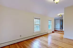 8 Crown St, Worcester, MA 01609 - Photo 19