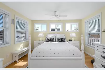 23 11th St W, Salisbury, MA 01952 - Photo 5