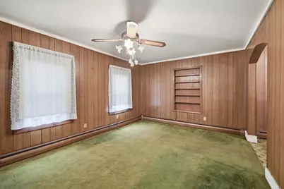 10-12 Oakdale Pl, Easthampton, MA 01027 - Photo 11