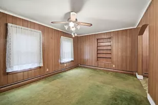 10-12 Oakdale Pl, Easthampton, MA 01027 - Photo 11