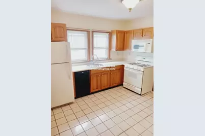 118 Governor Winthrop Rd #118, Somerville, MA 02145 - Photo 7