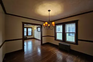 118 Governor Winthrop Rd, Somerville, MA 02145 - Photo 9