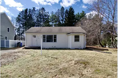 28 Old Lane Rd, Springfield, MA 01129 - Photo 1