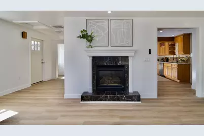 28 Old Lane Rd, Springfield, MA 01129 - Photo 9