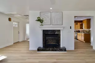 28 Old Lane Rd, Springfield, MA 01129 - Photo 9