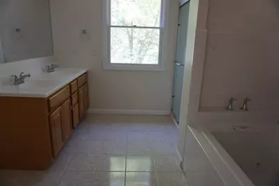 136 Thompkins Avenue, East Longmeadow, MA 01028 - Photo 17