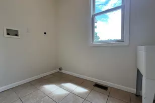 136 Thompkins Ave, East Longmeadow, MA 01028 - Photo 13