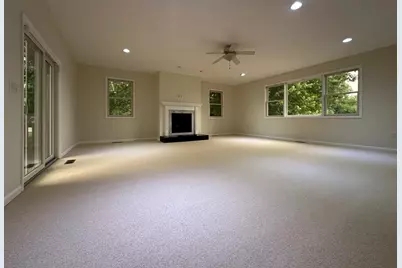 136 Thompkins Avenue, East Longmeadow, MA 01028 - Photo 15