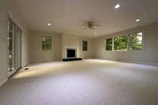 136 Thompkins Ave, East Longmeadow, MA 01028 - Photo 15