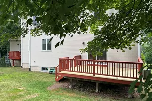 136 Thompkins Ave, East Longmeadow, MA 01028 - Photo 5