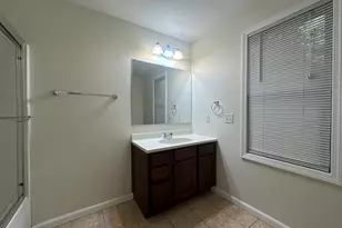 136 Thompkins Ave, East Longmeadow, MA 01028 - Photo 21