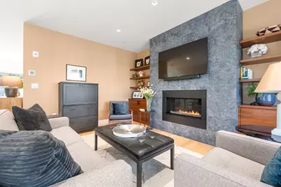 21 Crowninshield Rd #21, Brookline, MA 02446 - Photo 3