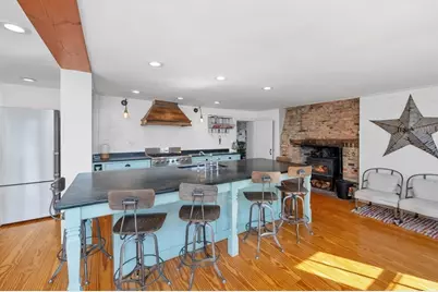 89 Choate St, Essex, MA 01929 - Photo 1