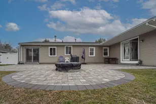 438 Gulf Rd W, Dartmouth, MA 02748 - Photo 27