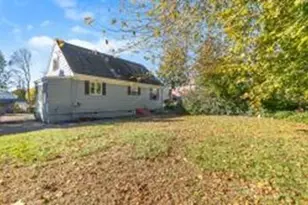 30 Gray St, Somerset, MA 02726 - Photo 5