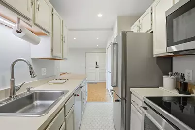 2130 Massachusetts Ave #6D, Cambridge, MA 02140 - Photo 7