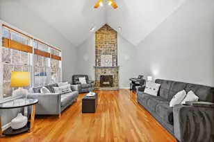 15 Winterberry Dr, Franklin, MA 02038 - Photo 5