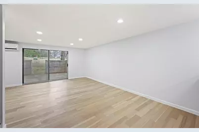 10 Eaton Ct #10, Amherst, MA 01002 - Photo 9