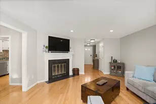 8 Bellingham Ct, Middleton, MA 01949 - Photo 7