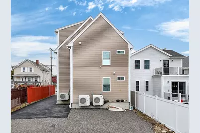 16 Washburn St, New Bedford, MA 02740 - Photo 3