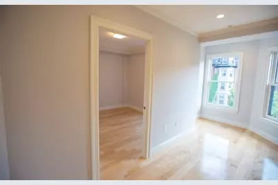 296 Beacon #7, Boston, MA 02116 - Photo 9
