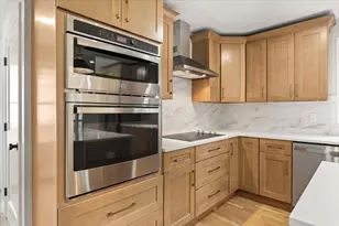 33 Donahue Way, Stoughton, MA 02072 - Photo 15